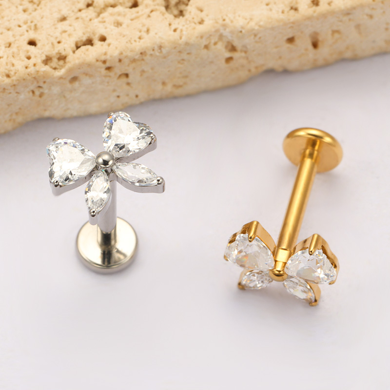 ASTM F136 TItanio Cuore CZ Arc - Conch Earring Hoop recensione e prezzo