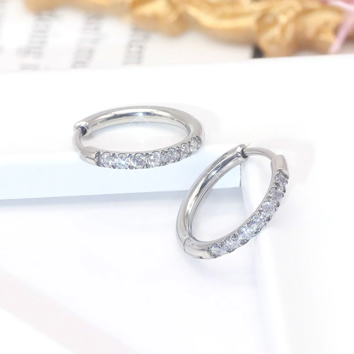 2 pezzi orecchini a cerchio in - Conch Earring Hoop recensione e prezzo