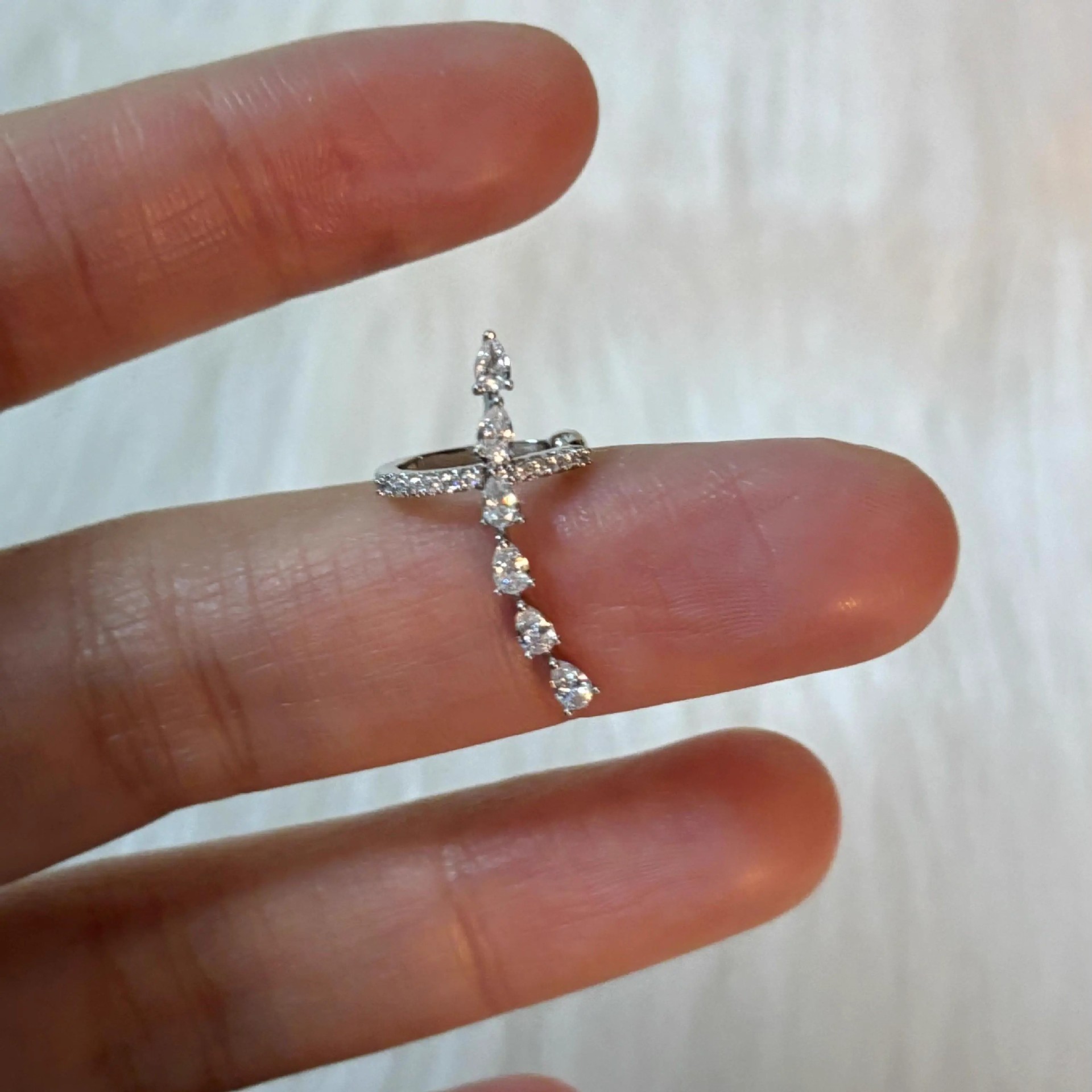 Nuovi Orecchini a Clip con Zir - Conch Earring Hoop recensione e prezzo