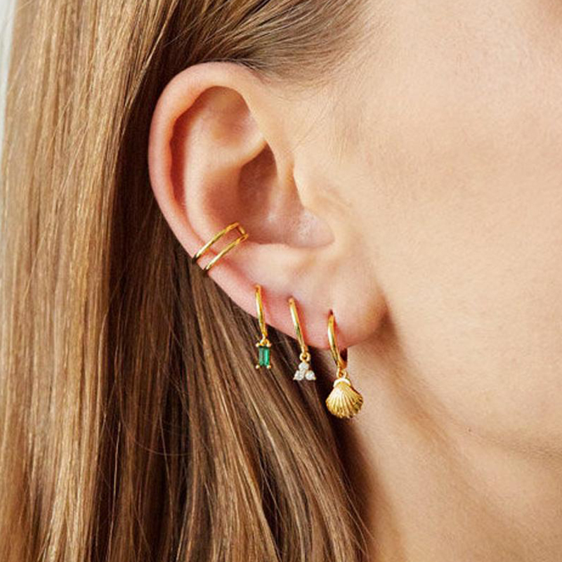 Orecchini pendenti con conchig - Conch Earring Hoop recensione e prezzo