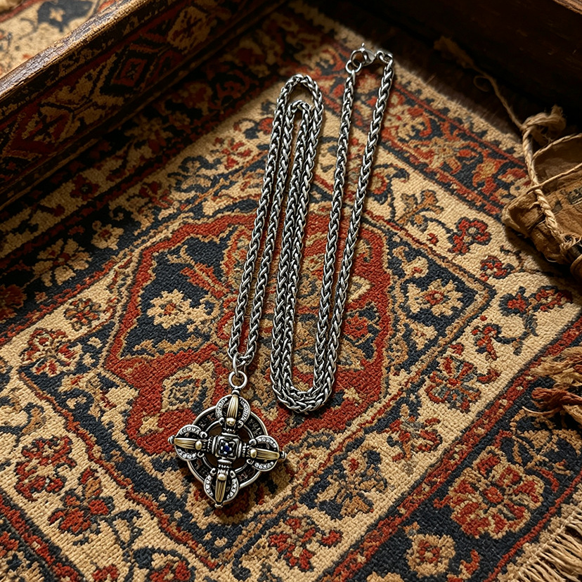 Ciondolo retrò in argento con  - Body Jewelry High End recensione e prezzo