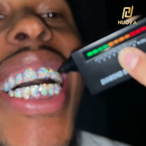 Grillz personalizzati in moiss - Body Jewelry High End recensione e prezzo
