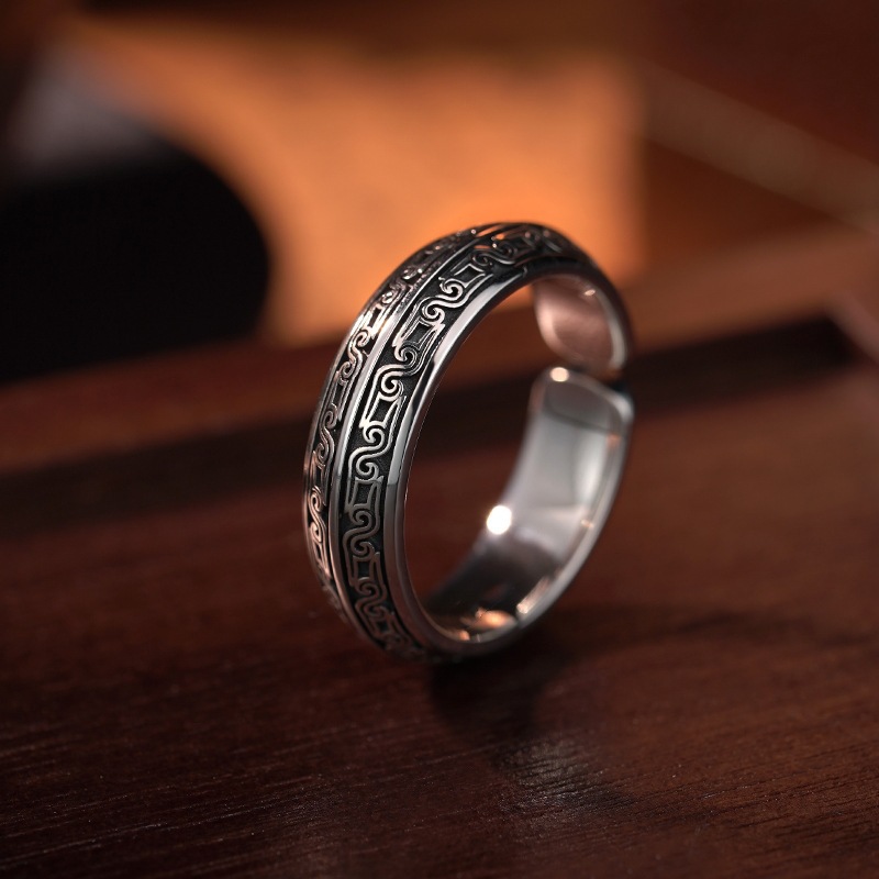 Anello con decorazioni a forma - Body Jewelry High End recensione e prezzo